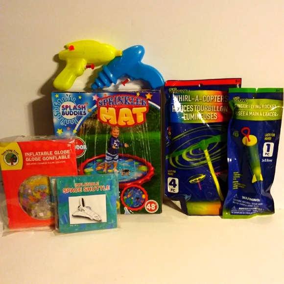 OUTDOOR SPACE SET - Picture 2 of 10